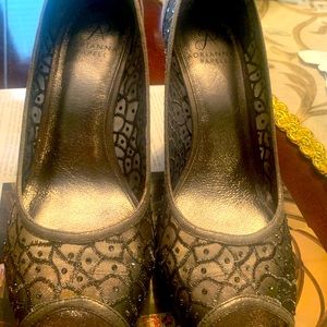 Adrianne Papelle women shoes  taupe like color. Size 9.5 M